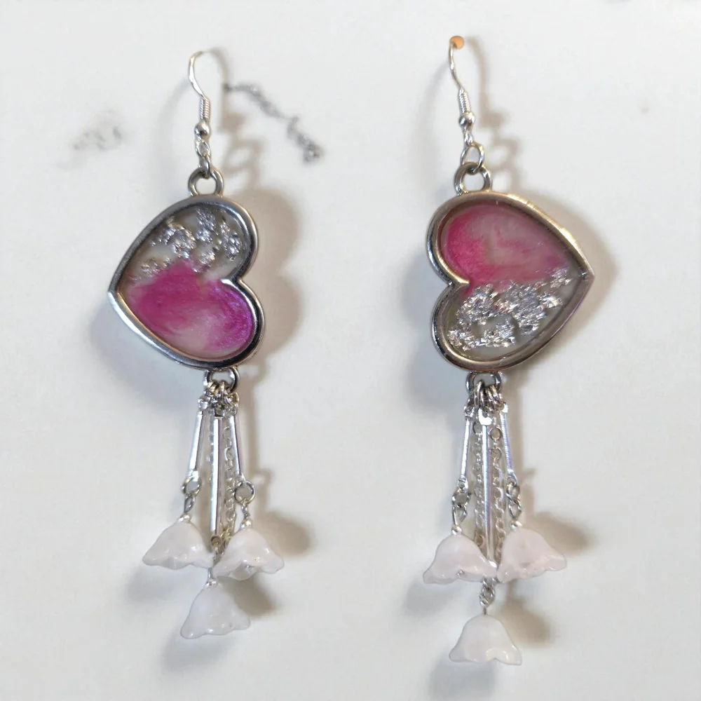 Handcrafted Heart-Shaped Bezeled Pink and Silver Flaked Earrings - Picture 4 of 6